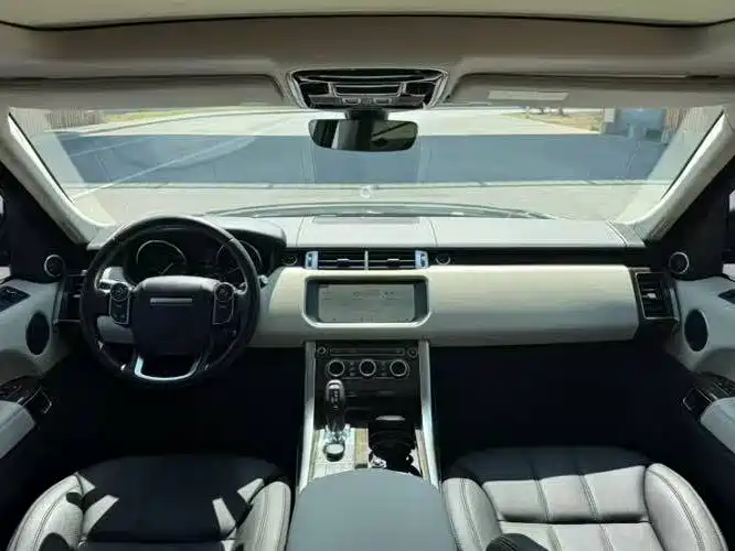 Land Rover Range Rover Sport 2015 3.0 SC V6 HSE фото 9