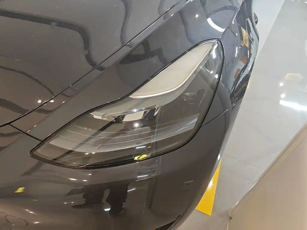 Фото 24 - Tesla Model Y