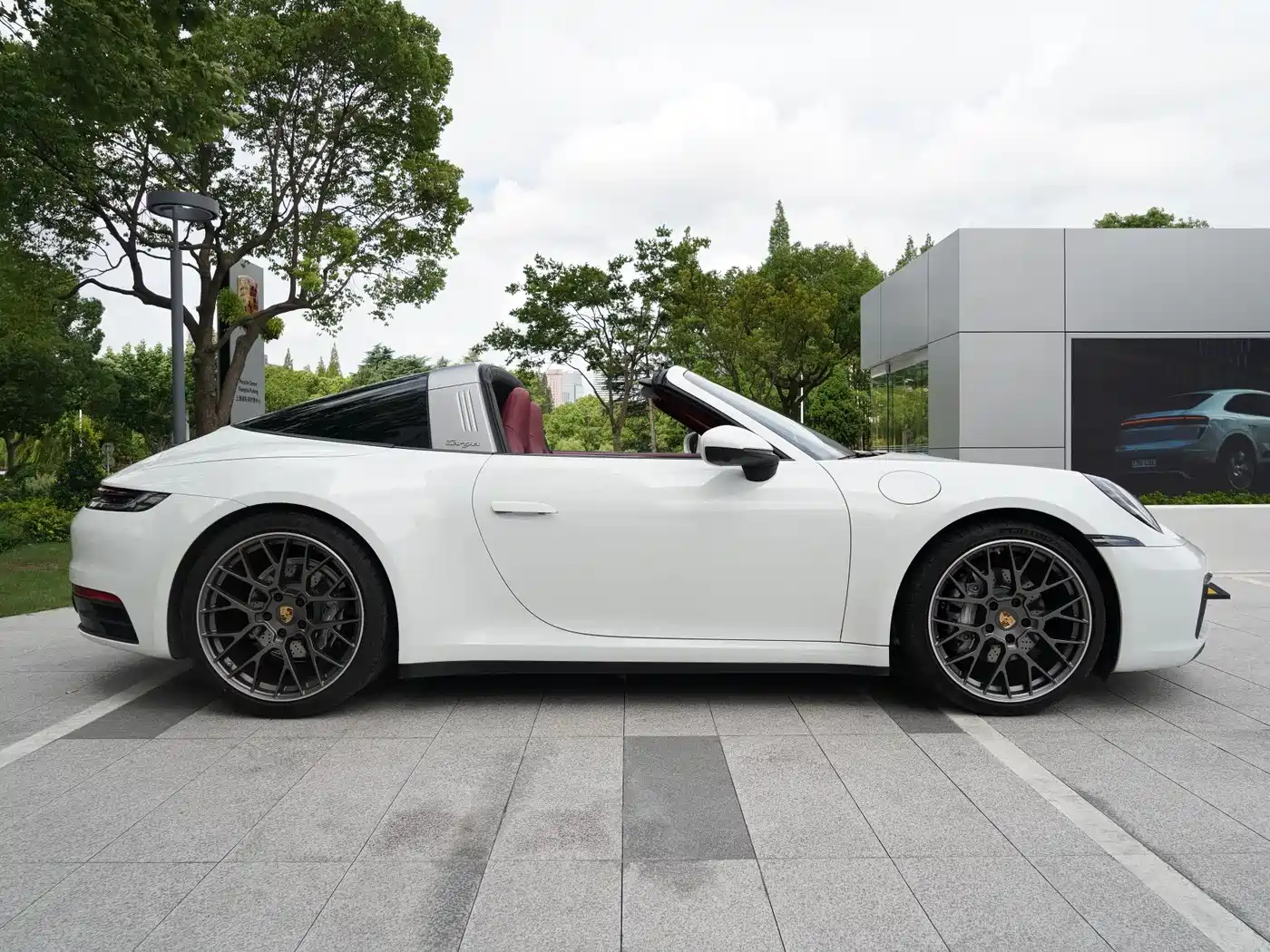 Porsche 911 2023 Targa 4 3.0T фото 14