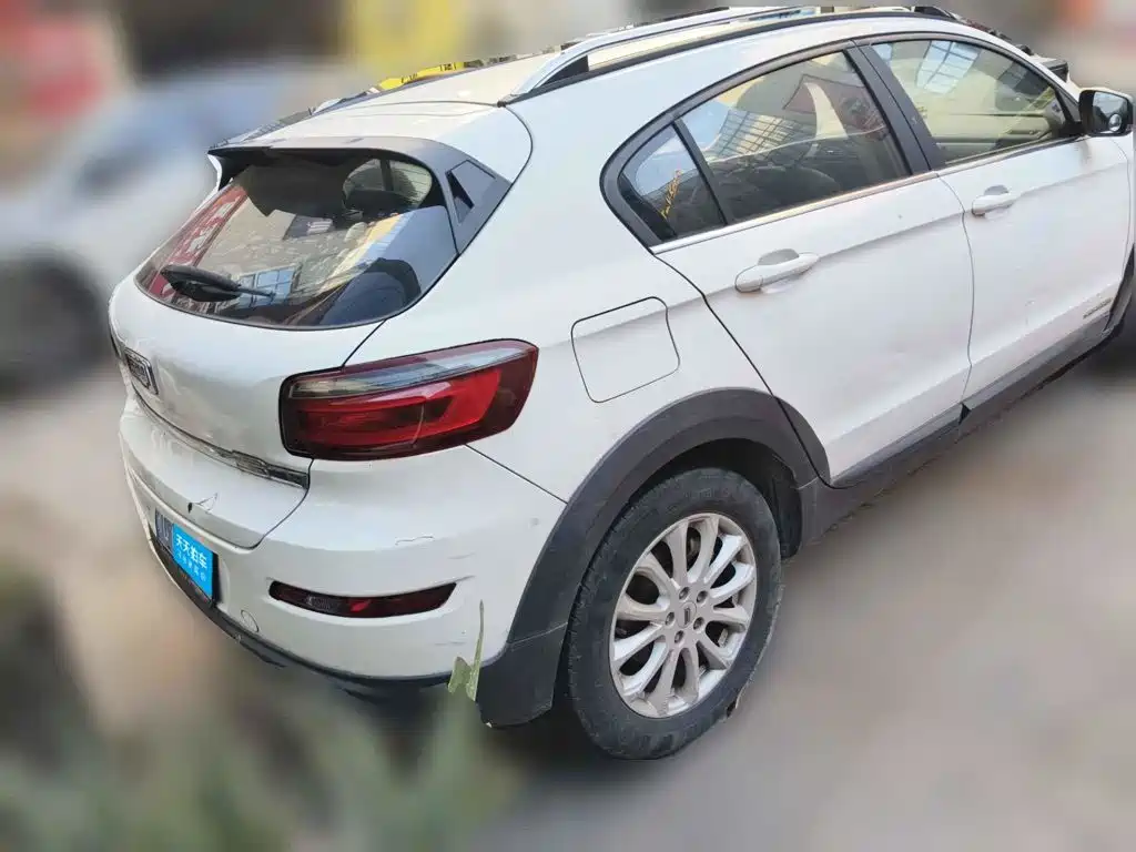 Qoros 3 2015 2015 Urban SUV 1.6T Automatic XingDong