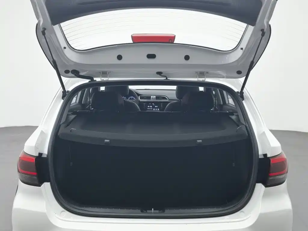 Kia KX CROSS 2019 2018 1.6L Automatic Smart Sunroof Edition