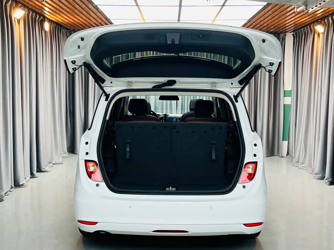 Buick GL6 2019 Model 18T 6-Seater Connected Premium Version China V фото 6