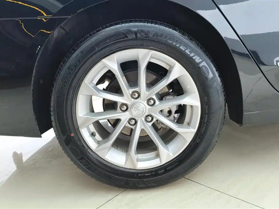 Buick LaCrosse 2022 552T Luxury фото 6