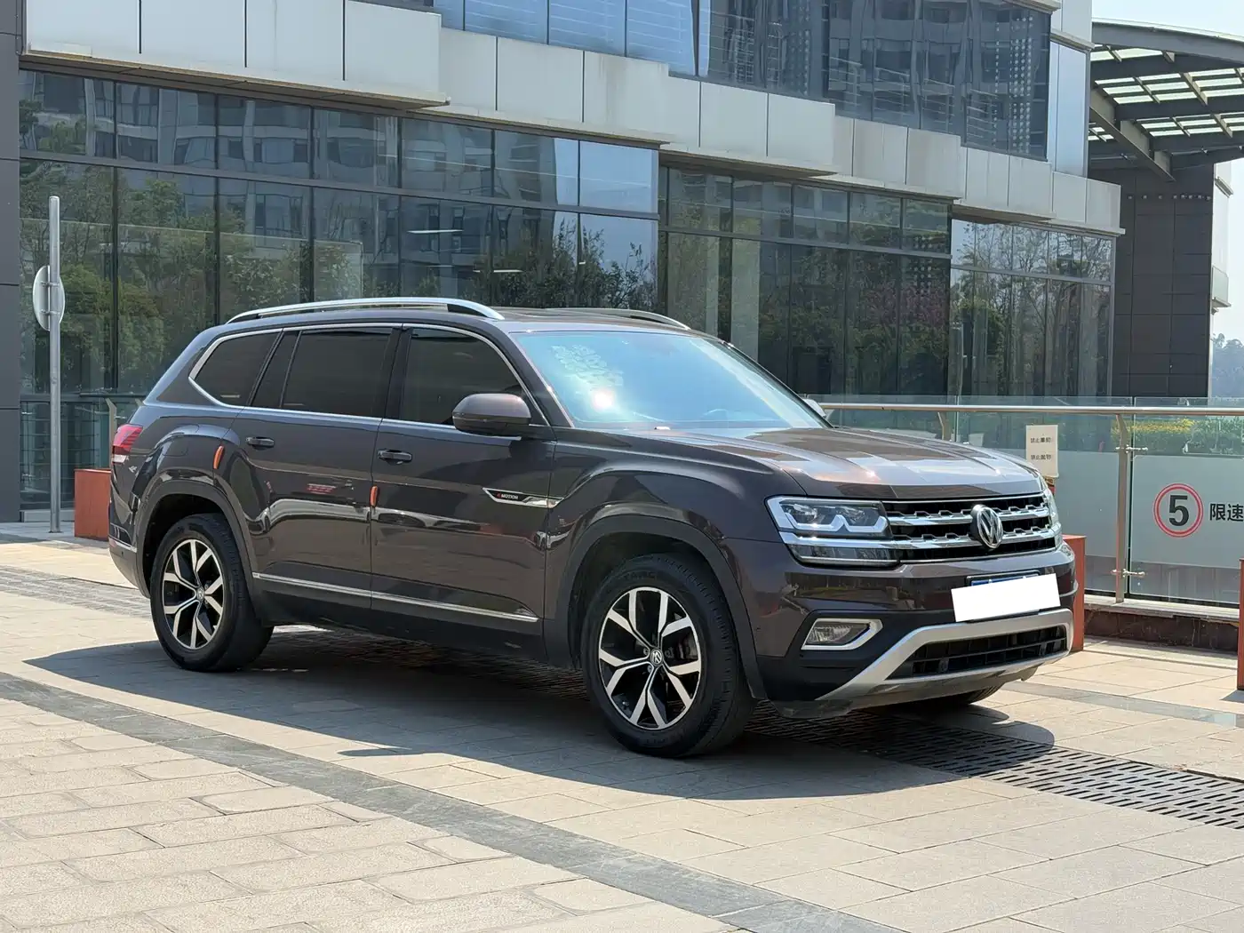 Volkswagen Teramont 2020 380TSI 4WD Luxury Edition China VI фото 26