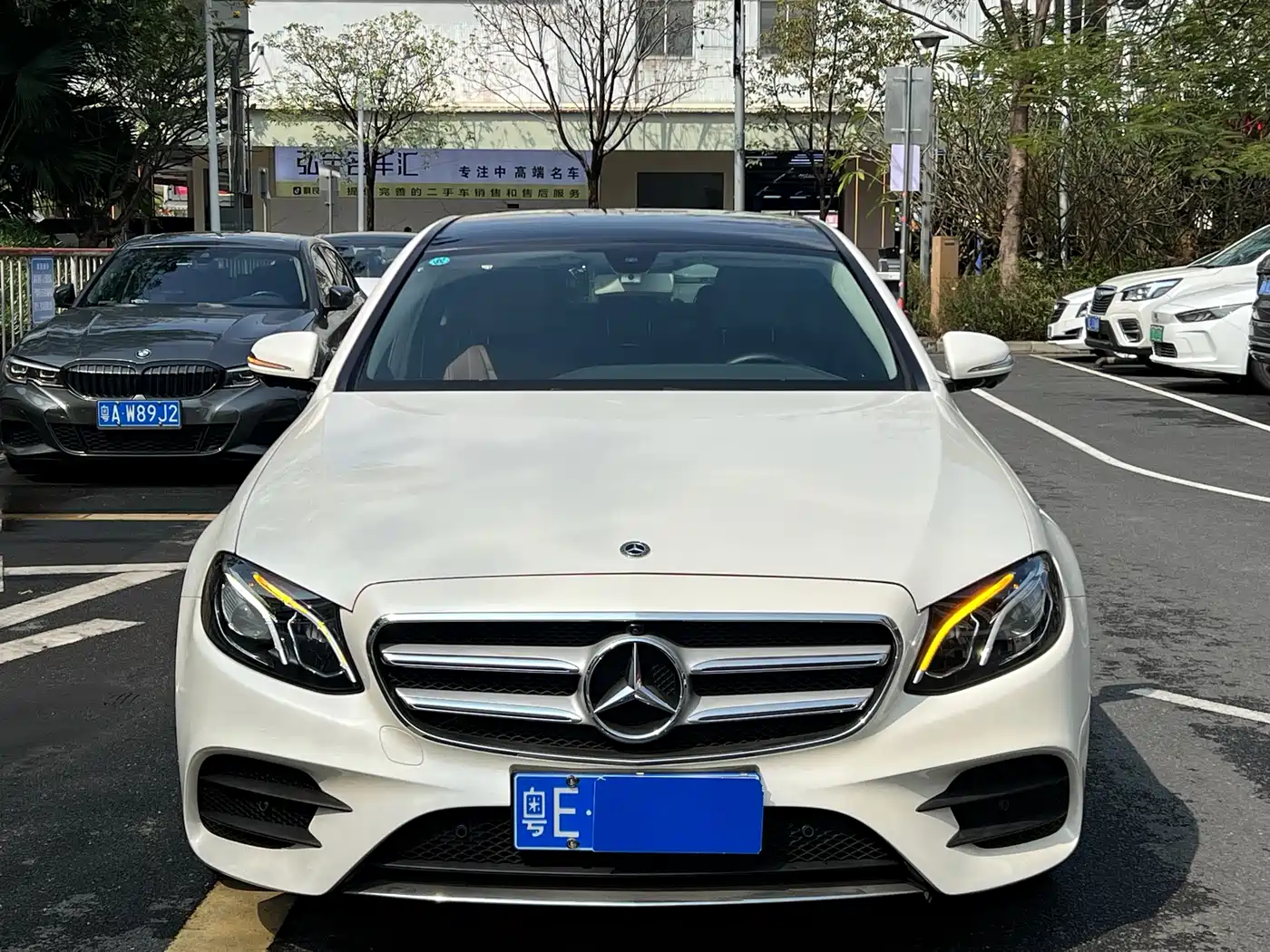 MERCEDES-BENZ E CLASS