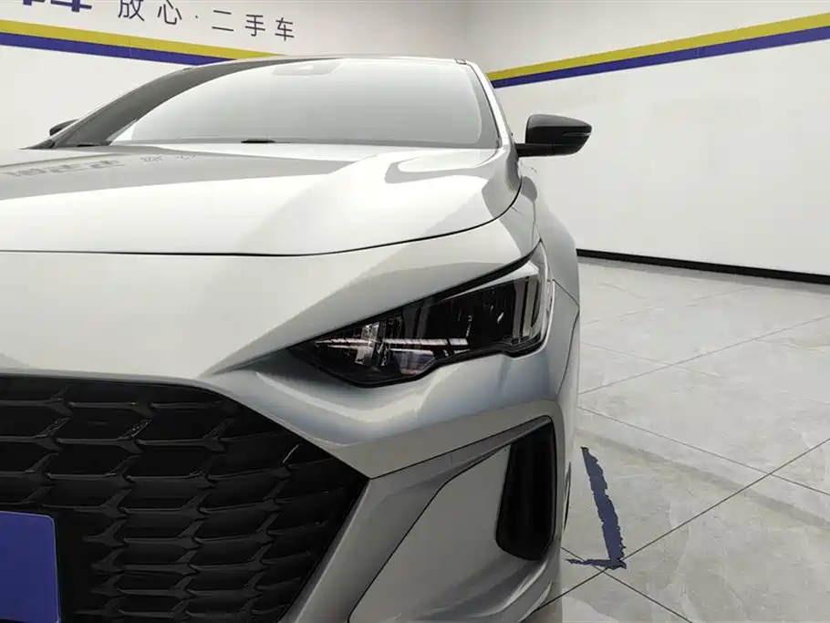 GAC Trumpchi Trumpchi Emkoo 2023 Shadow Leopard H High-Efficiency Hybrid фото 5