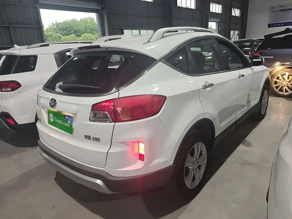 Besturn X80 2015 2015 2.0L Automatic Luxury