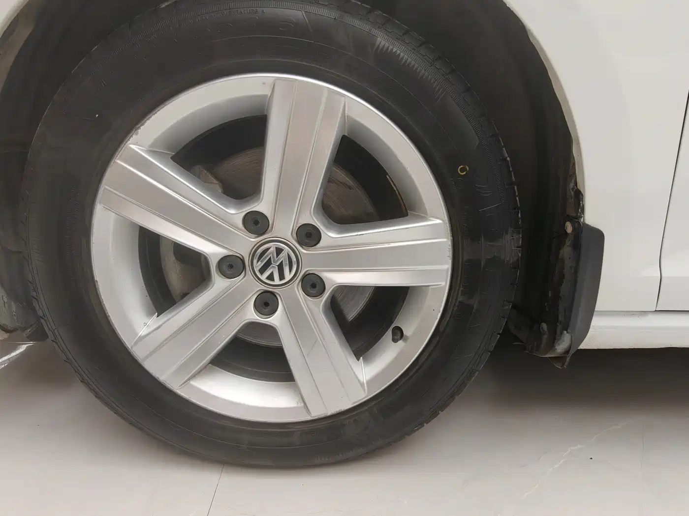 Volkswagen Golf 2017 230TSI Auto Comfort Millionth Anniversary Edition фото 25