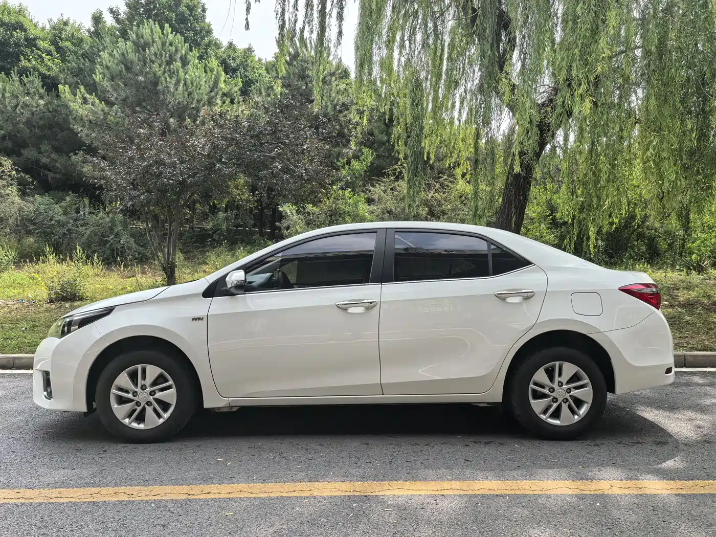 Toyota Corolla 2017 Facelift 1.6L S-CVT GL фото 3