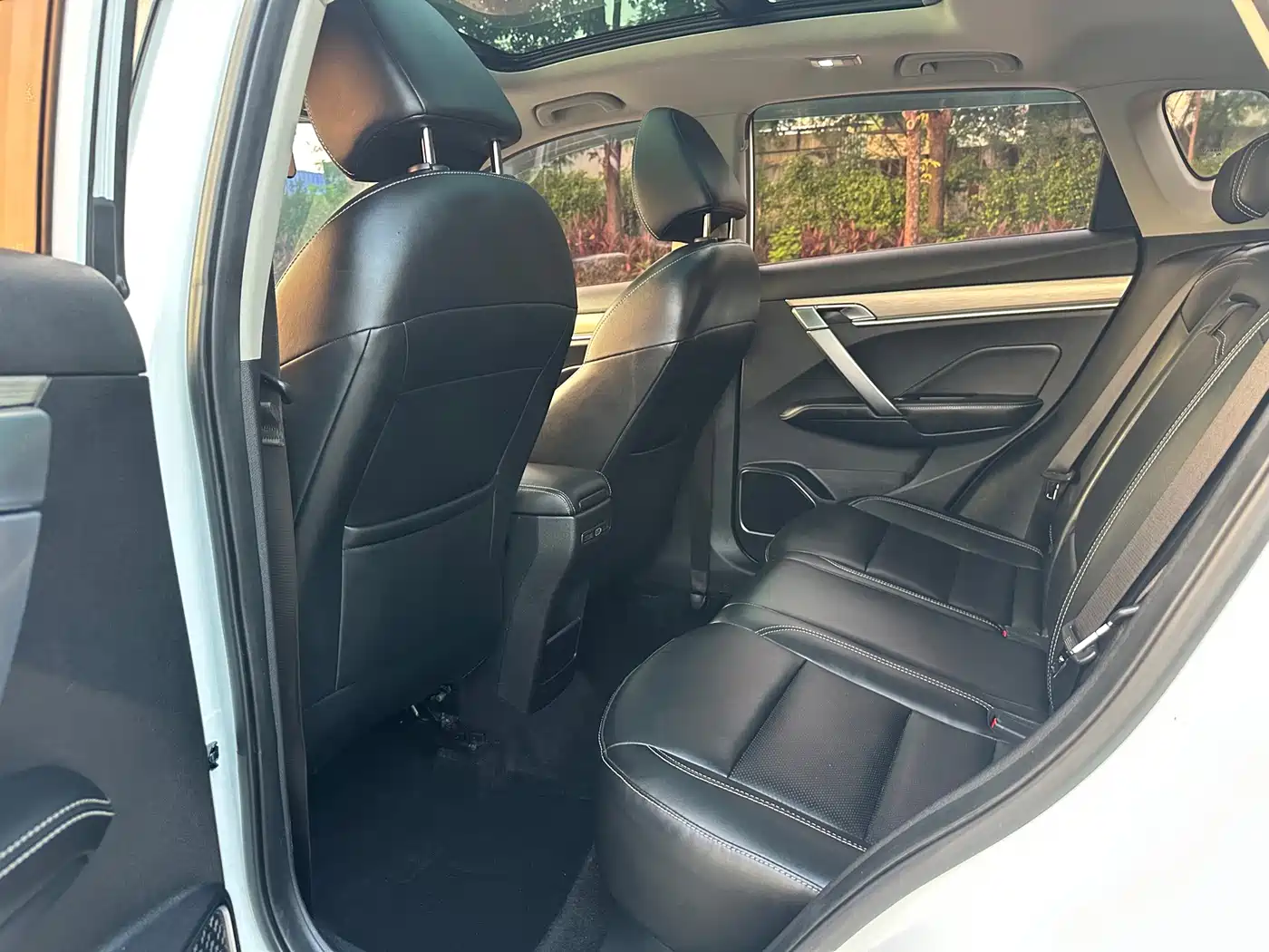 Фото 9 - Geely Coolray