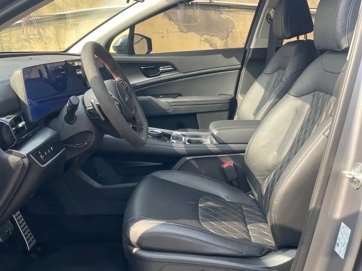 Kia Sportage 2023 2.0T 2WD Flagship Edition фото 9