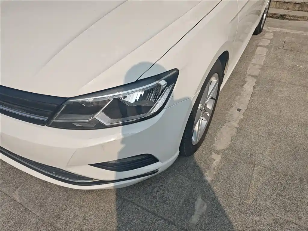 Volkswagen Lamando 2015 280TSI DSG Comfort фото 3