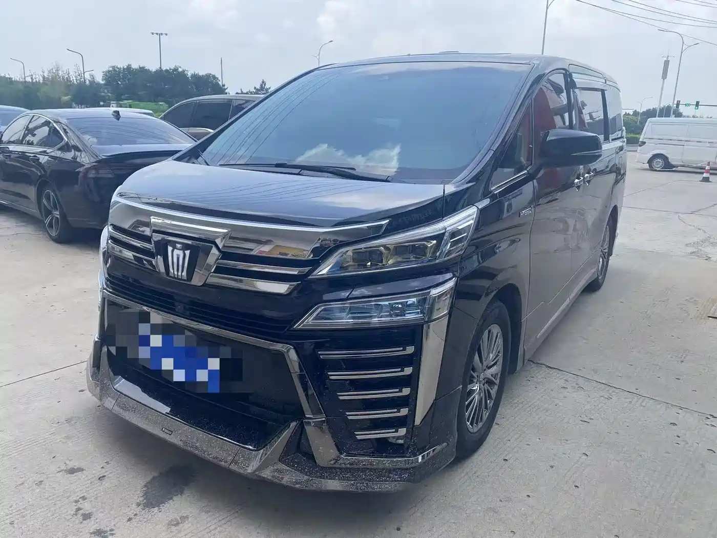 Toyota Vellfire 2020 2020 Twin Engine 2.5L HV Premium Edition