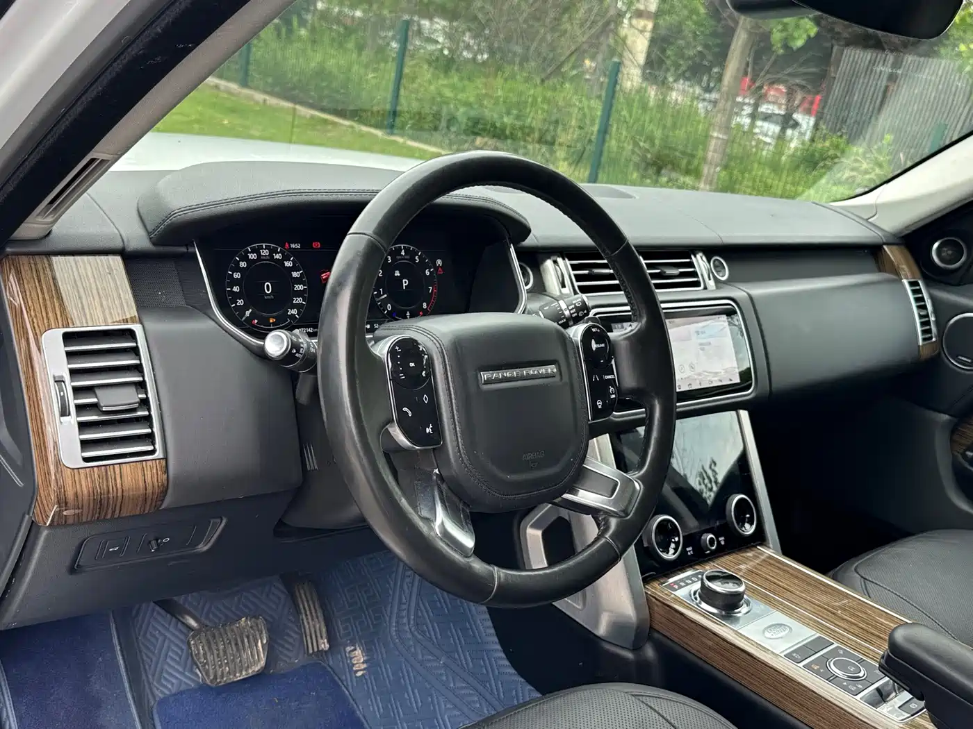 Фото 9 - Land Rover Range Rover