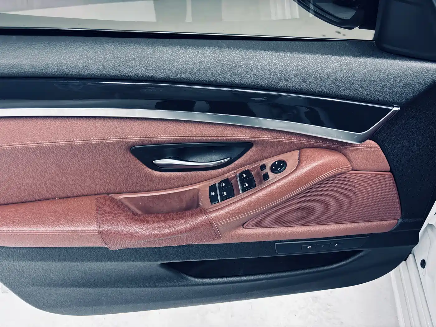 BMW 5 Series 2014 520Li Elegance фото 13