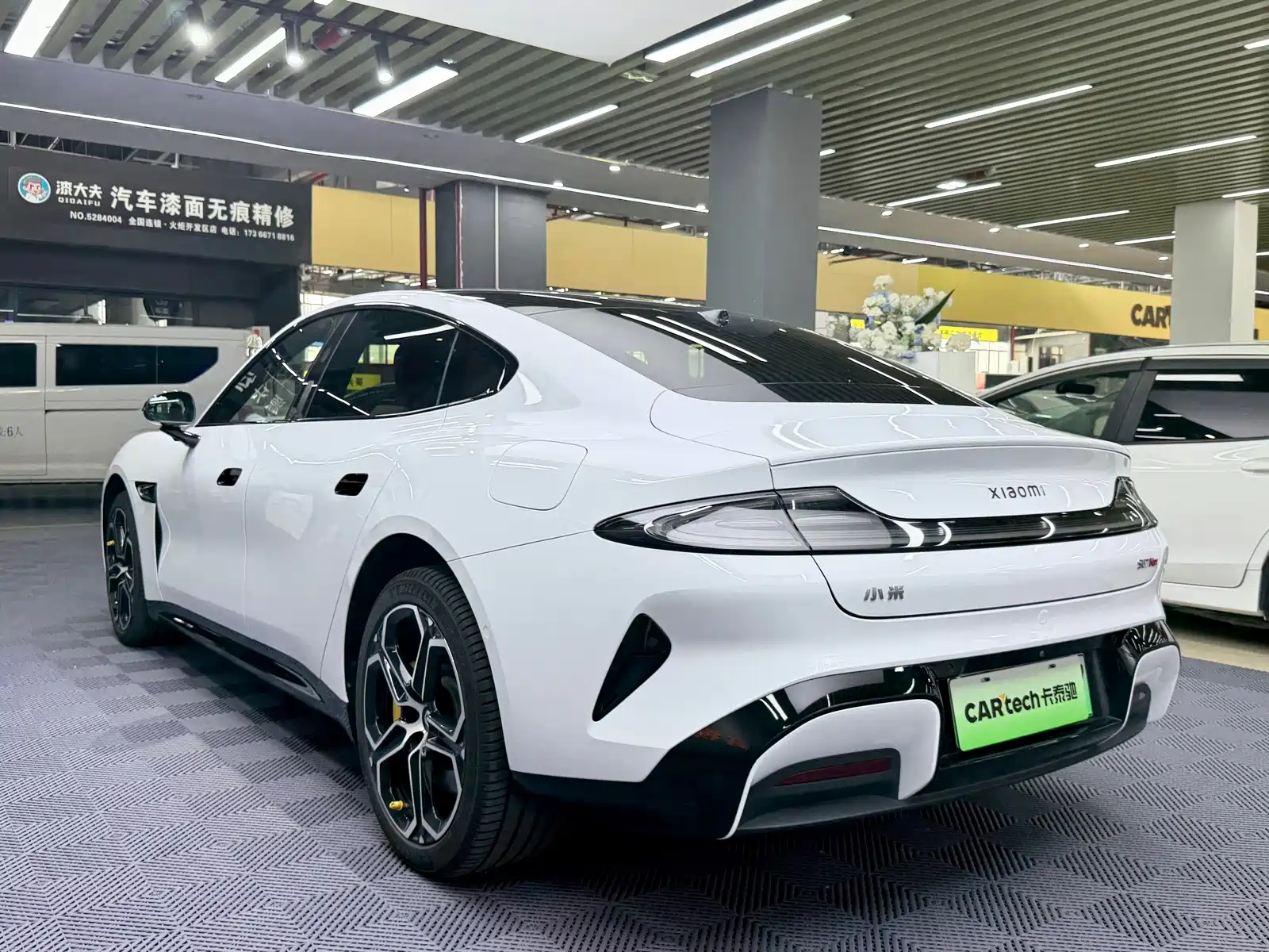 Фото 12 - Xiaomi SU7