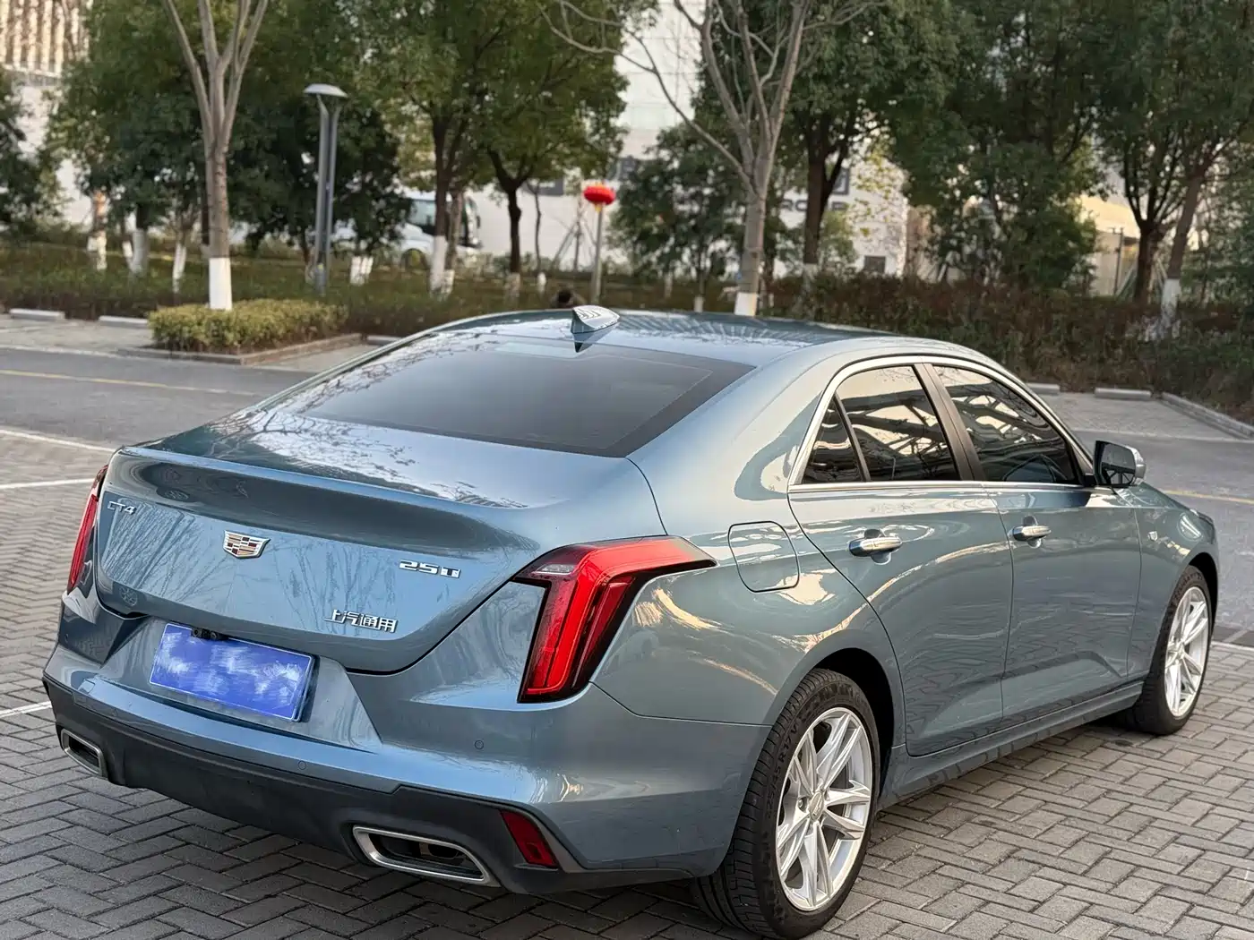 Cadillac CT4 2023 25T Luxury Model фото 16
