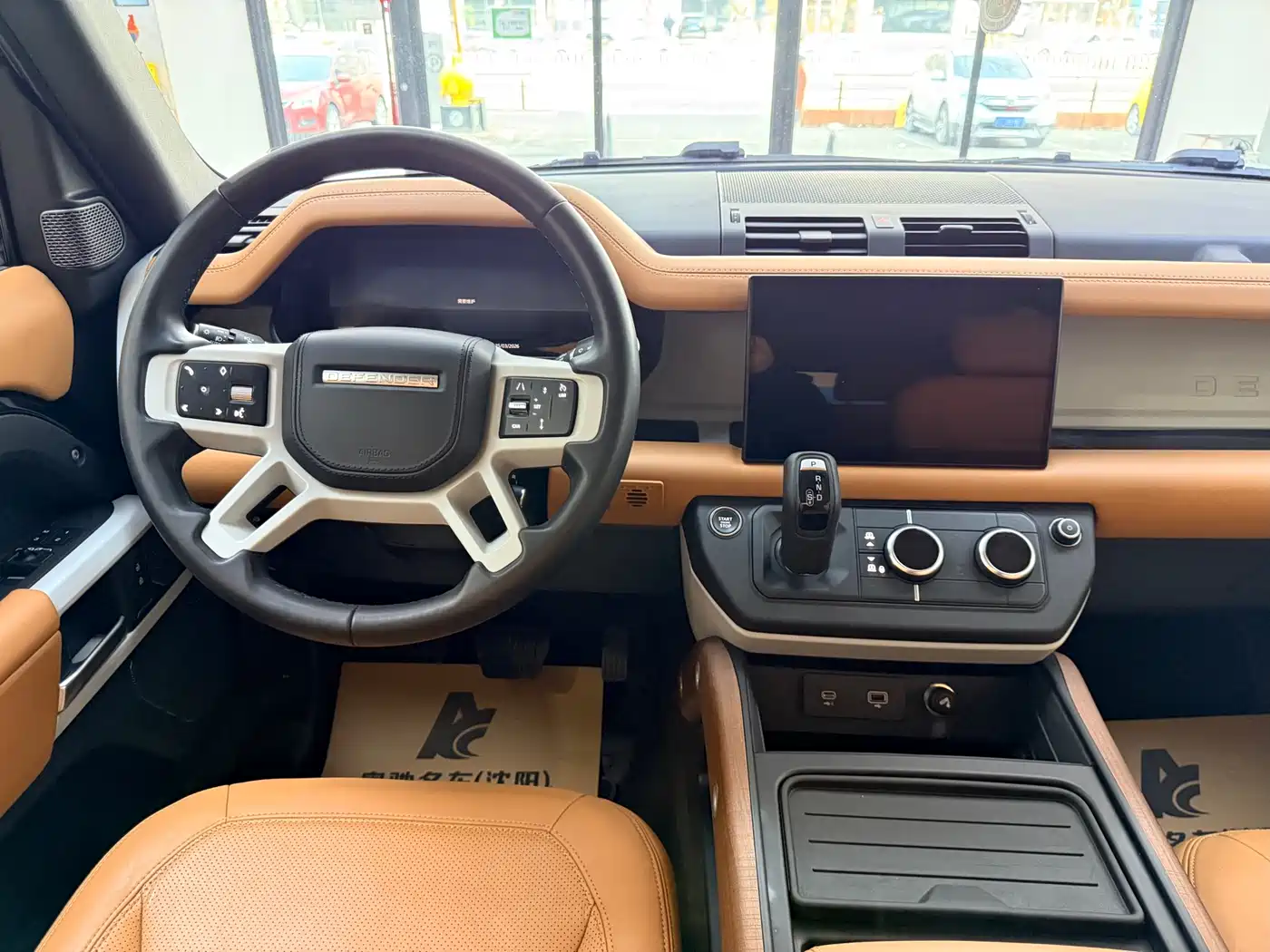 Land Rover Defender 2024 90 3.0T P400 HSE фото 12
