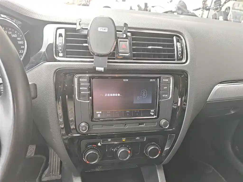 Volkswagen Sagitar 2018 280TSI DSG Comfort фото 13