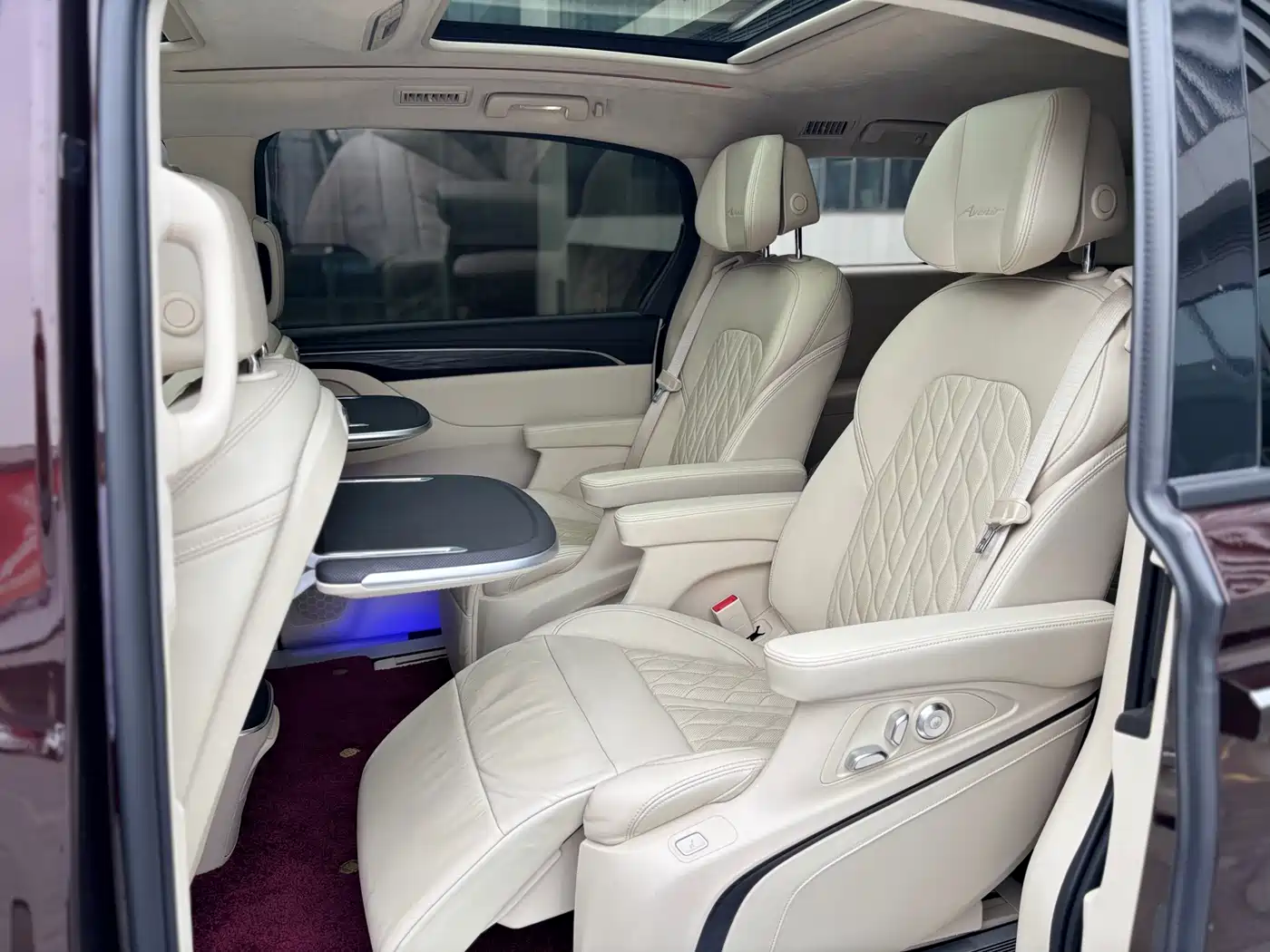 Buick GL8 2020 Avenir Six-Seat Elegance Edition фото 15