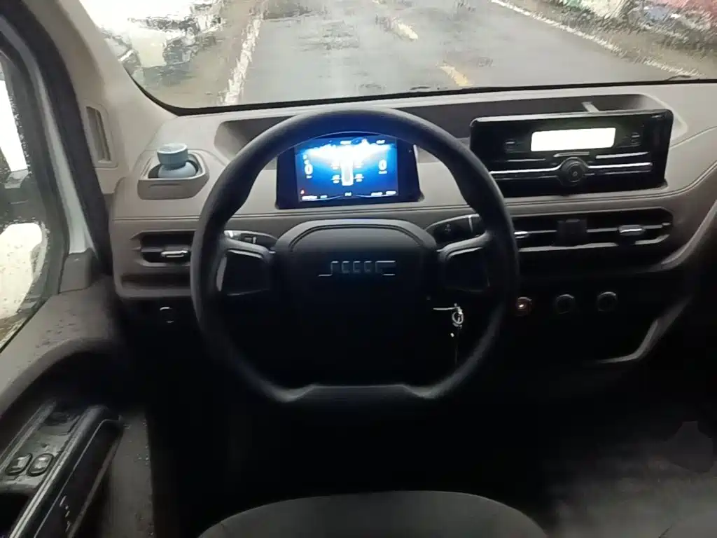 Jiangling E-Fushun 2025 2025 Clear Window Version 41.86kWh Short Wheelbase Low Roof