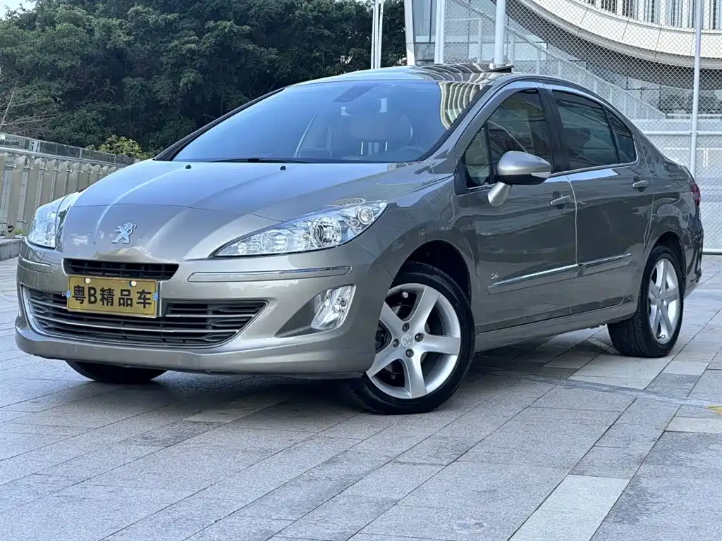 Peugeot 408 2013 2.0L Automatic Luxury Edition
