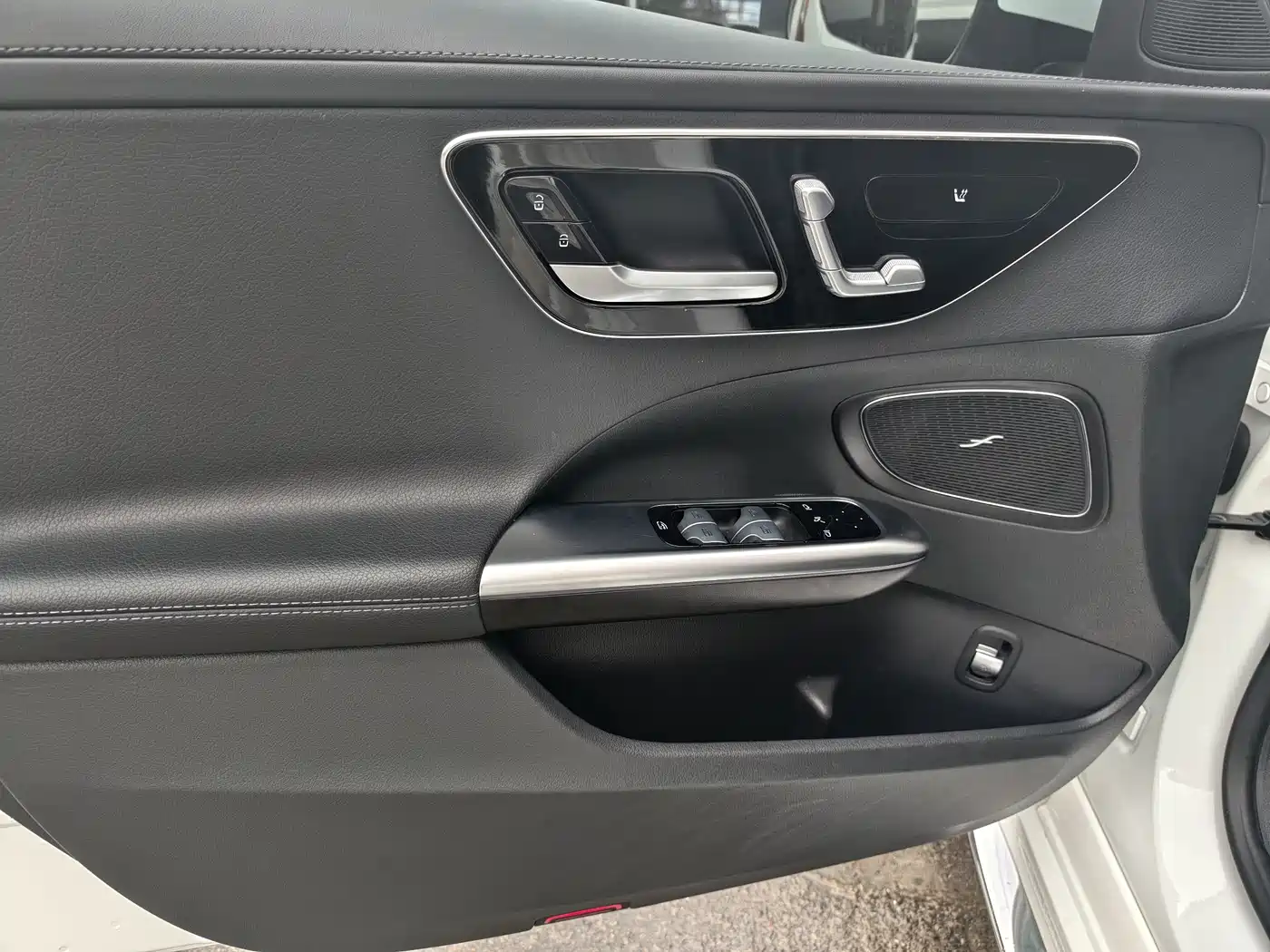 Mercedes-Benz C-Class 2023 C 260 L Sport фото 19