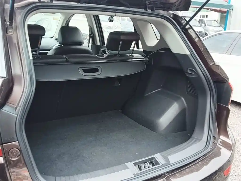 GAC Trumpchi Trumpchi GS4 2017 200T G-DCT 2WD Elite фото 19