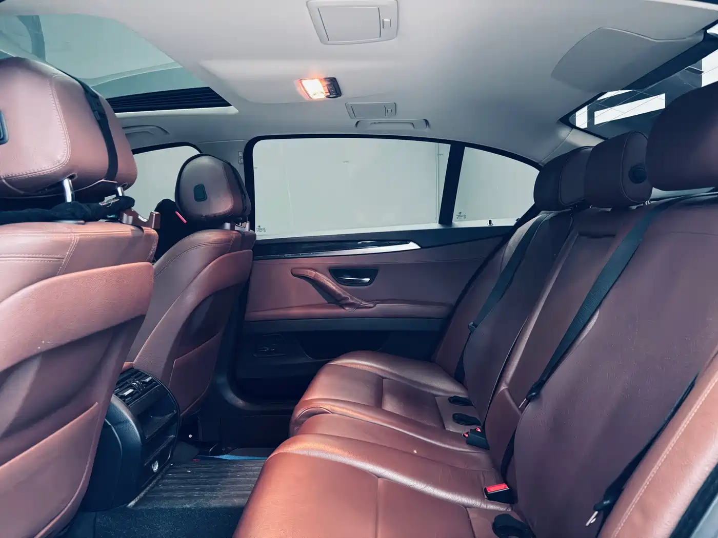 BMW 5 Series 2014 520Li Elegance фото 10