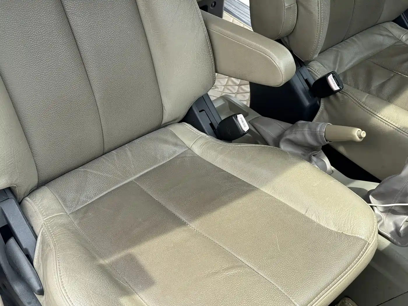 Dongfeng Yuxuan 2010 2009 2.0L Manual Luxury