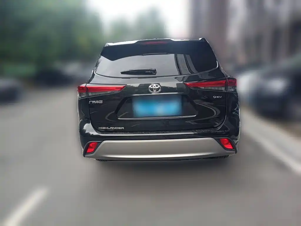 Photo 5 - Toyota Highlander
