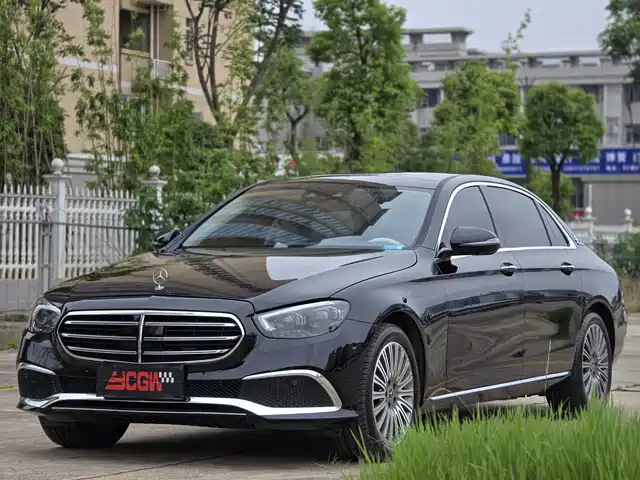 Mercedes-Benz E-Class 2021