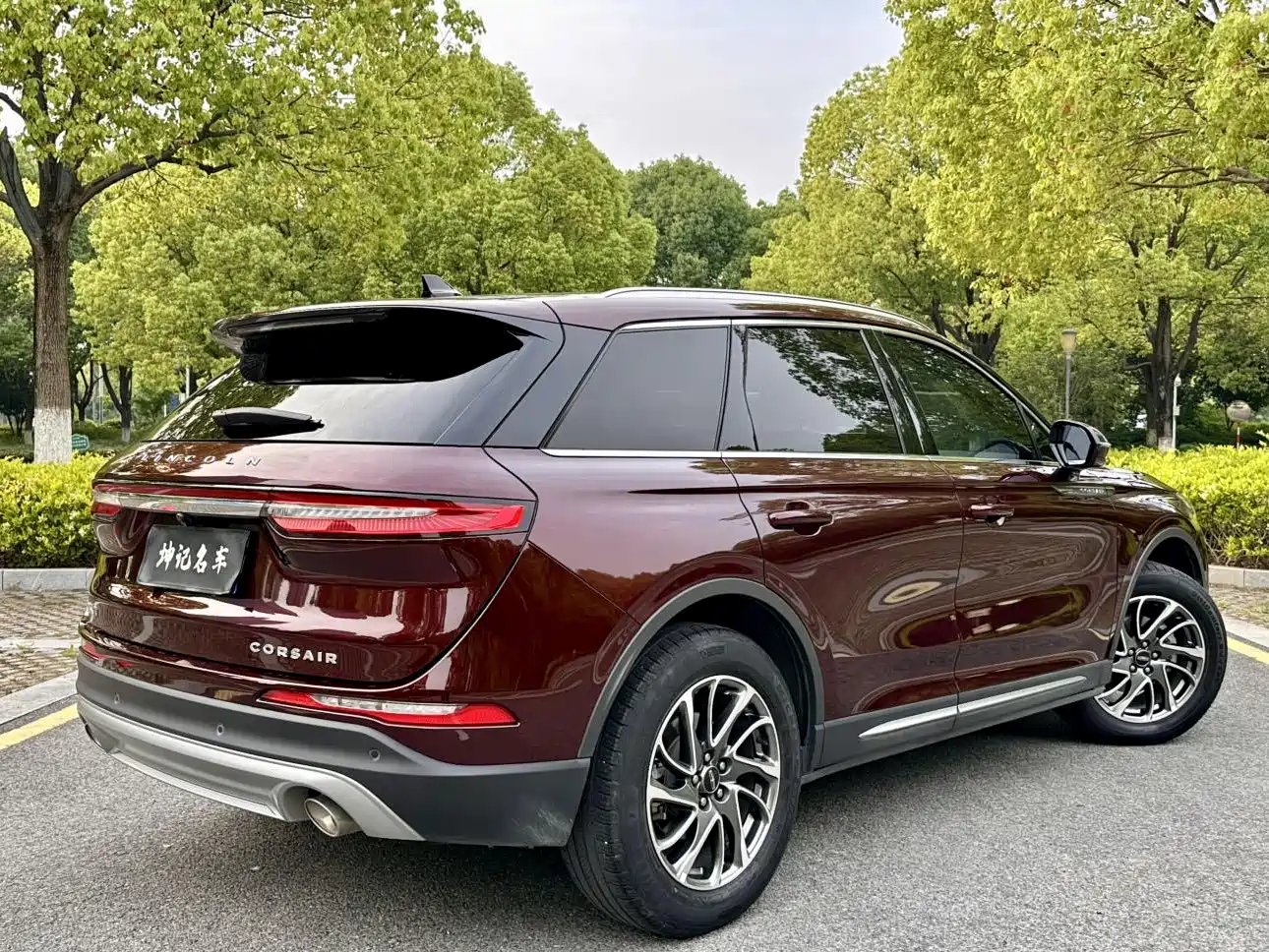 LINCOLN ADVENTURER