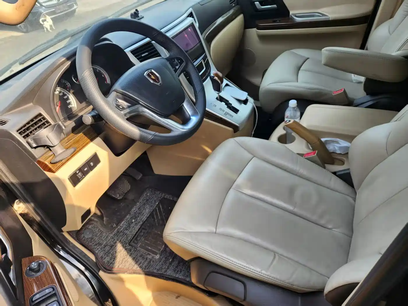 Jinbei Grace 2016 2014 Model 2.7L Automatic Flagship Long Wheelbase 9-seater 2TR