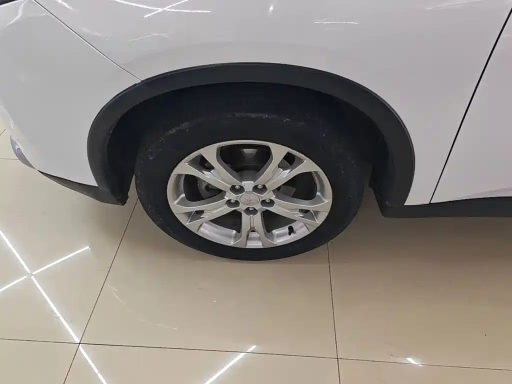Mitsubishi Outlander (Import) 2015 2014 2.4L 4WD Luxury Value Edition 5-seater