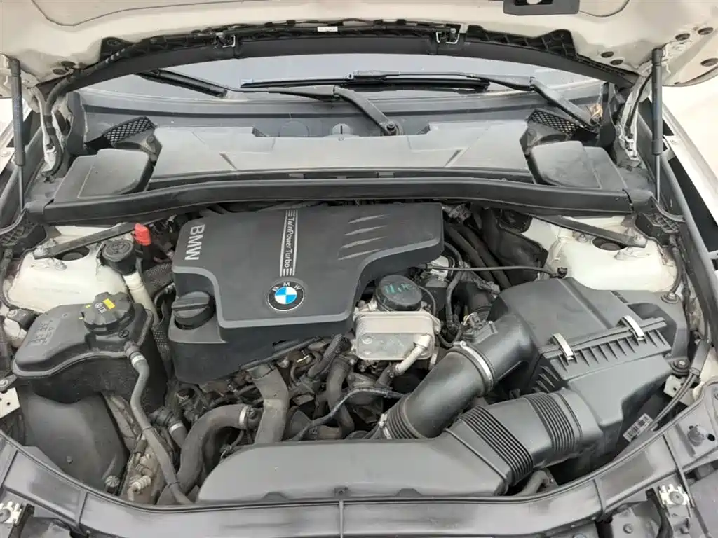 BMW X1 2015 Model sDrive18i Fashion Advanced Edition фото 20