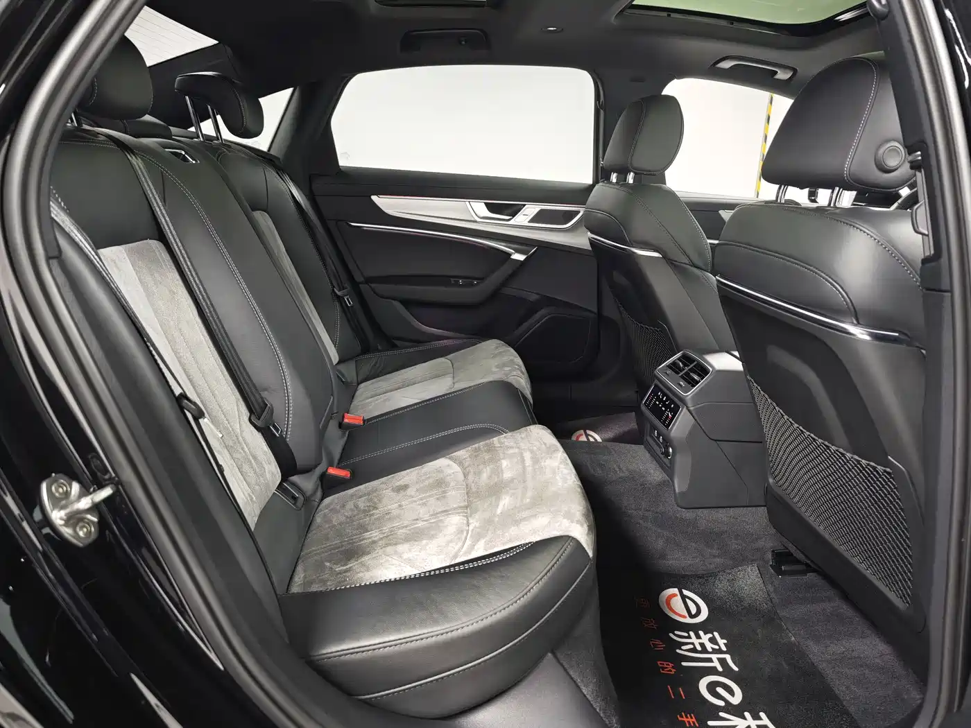 Audi A6L 2023 45 TFSI Premium Selection Dynamic фото 12