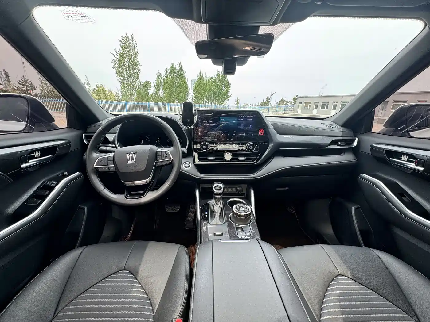 Toyota Crown Kluger 2023 2023 2.5L HEV AWD Premium Edition