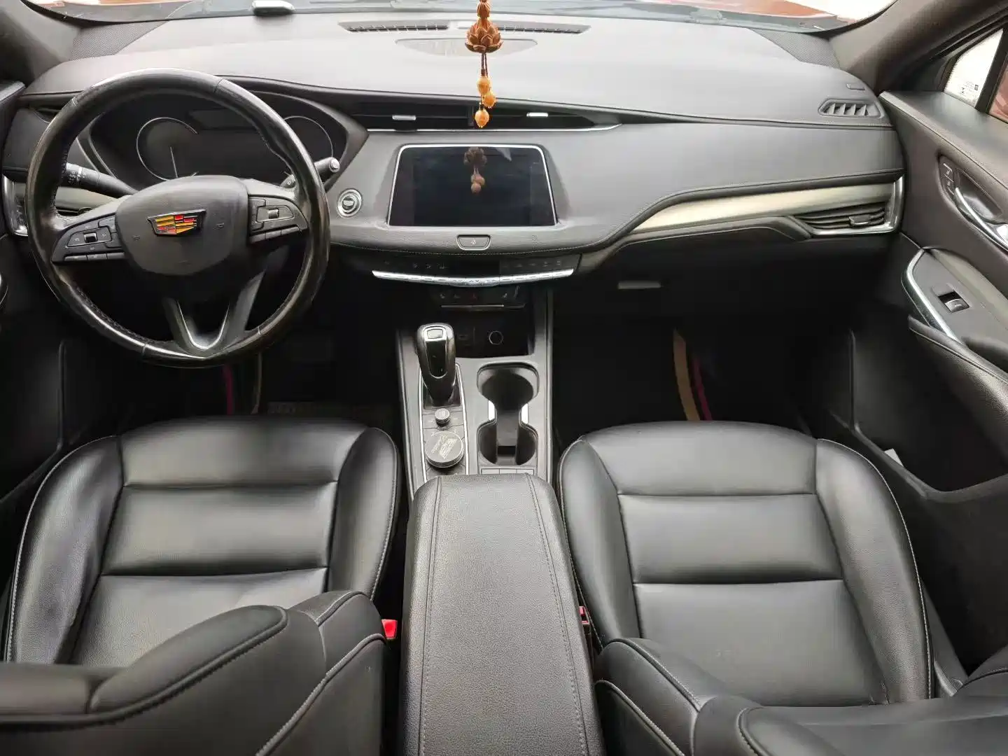 Фото 7 - Cadillac XT4