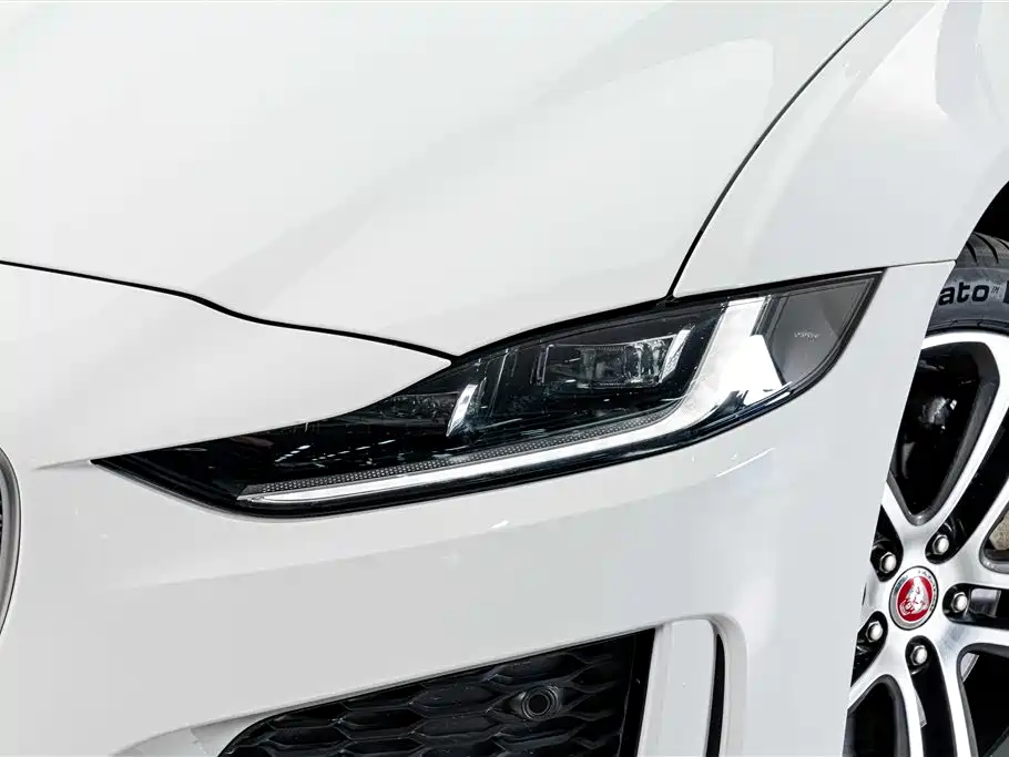 Jaguar XEL 2024 2024 Model 2.0T 250PS R-DYNAMIC S Progressive Sport Edition