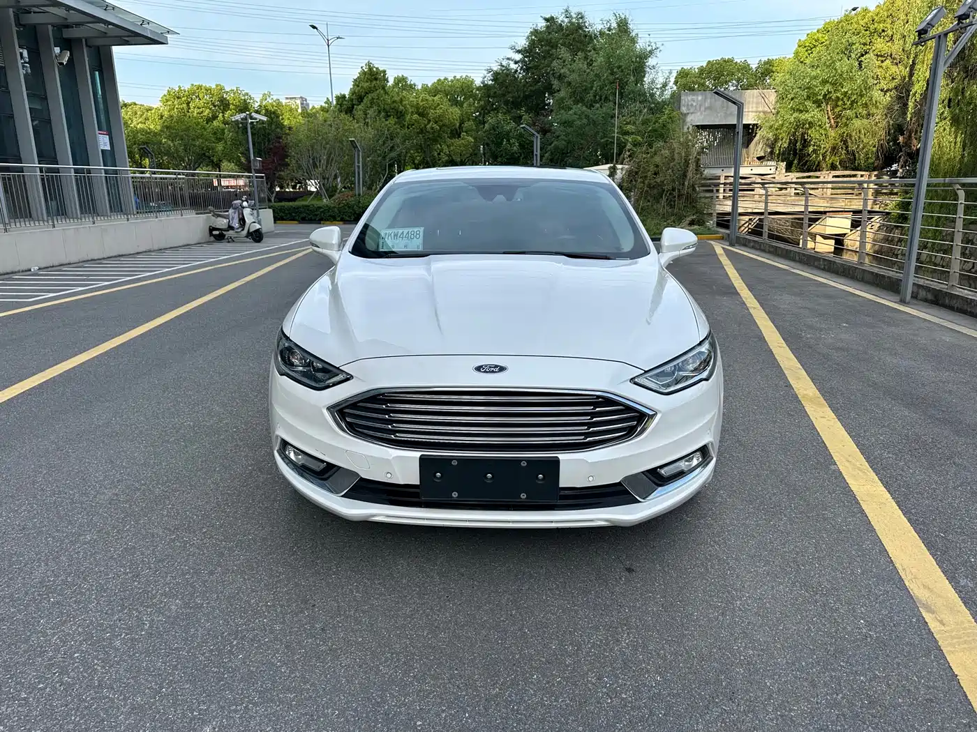 FORD MONDEO