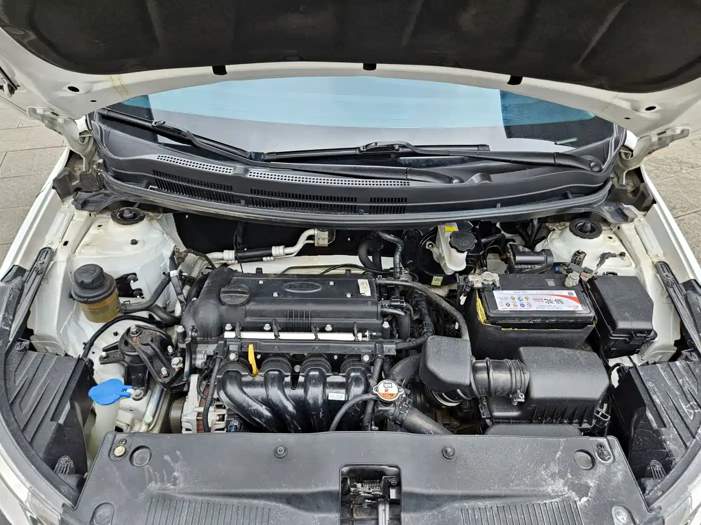 Kia K2 2012 2011 Sedan 1.4L AT GLS