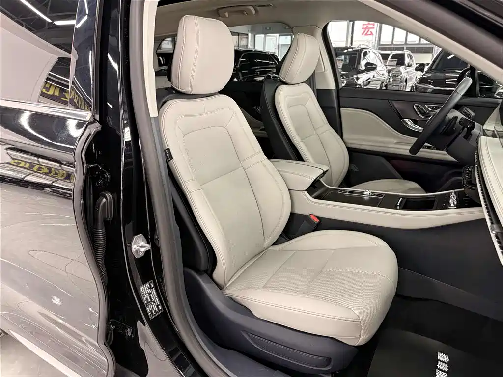 LINCOLN ADVENTURER