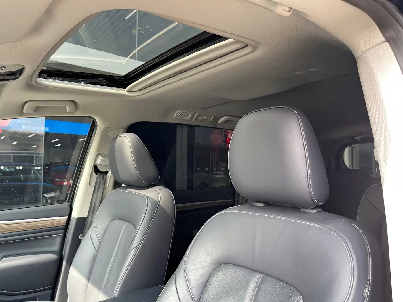 GAC Trumpchi Trumpchi M8 2023 Leading Series 390T Premium Edition фото 10