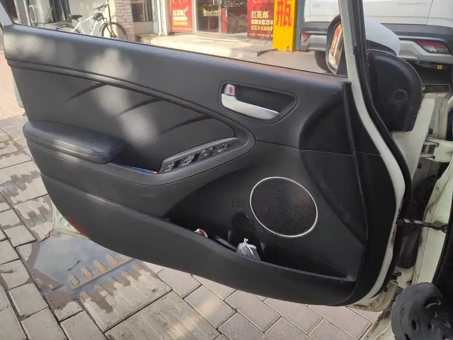 Kia K3 2013 2013 1.6L Manual GLS