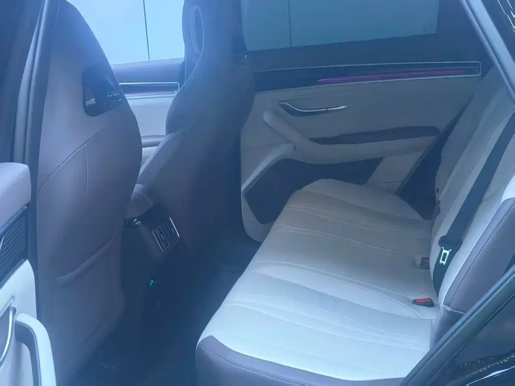 BYD Song PLUS PHEV 2025 2025 DM-i Smart Drive Edition 112KM Noble