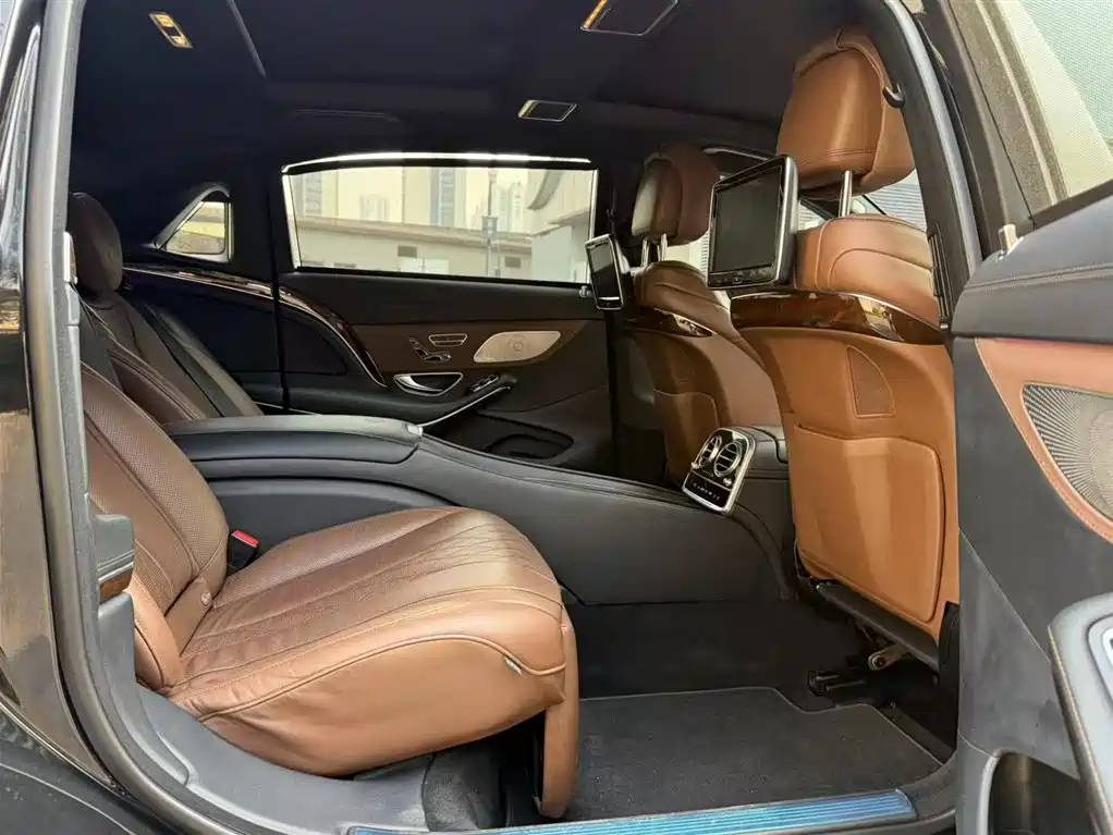 Mercedes-Benz Maybach S-Class 2015 S 500 4MATIC фото 10