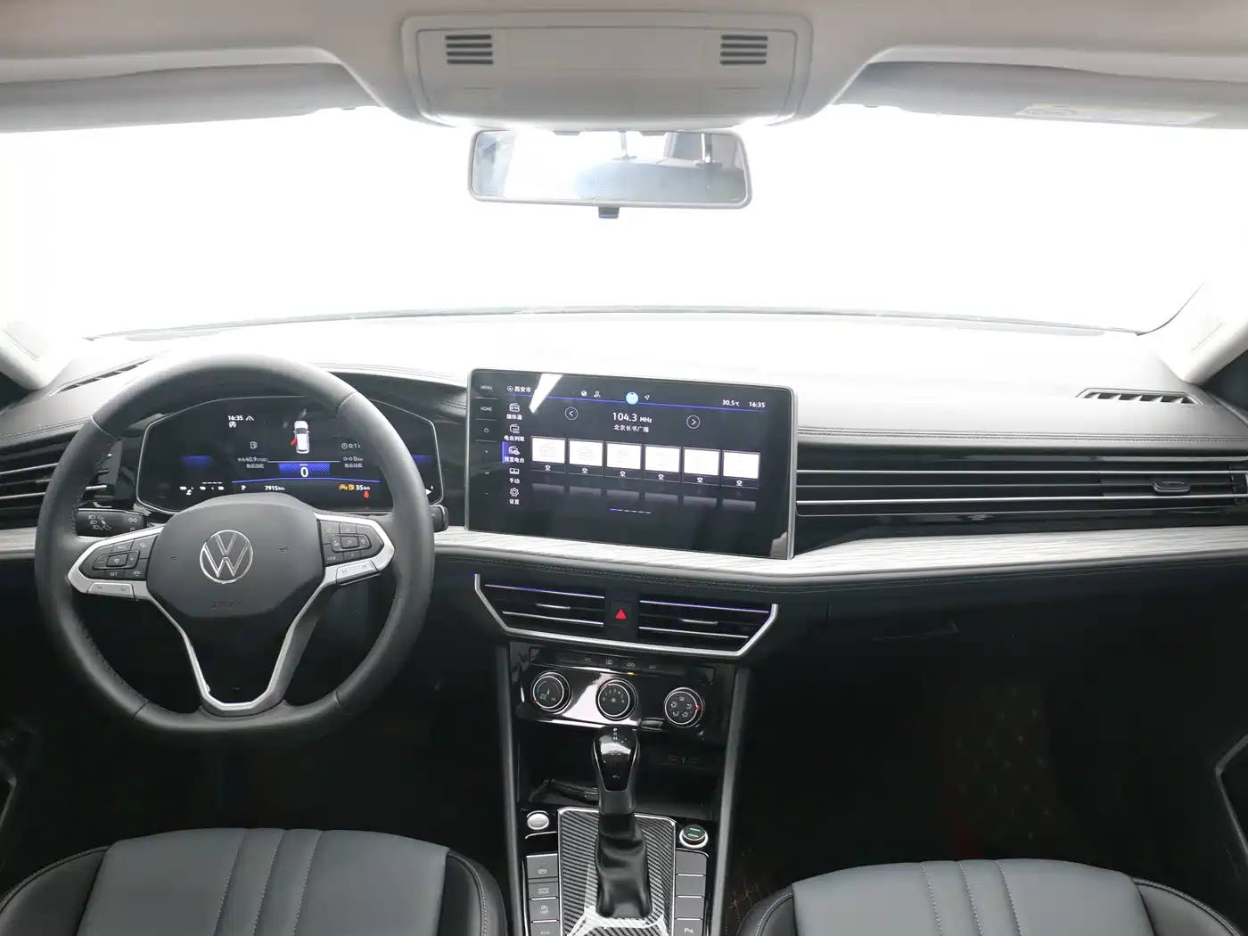 Volkswagen Sagitar 2026 2026 Model 30 Million Special Selection 300TSI DSG Surpass Edition