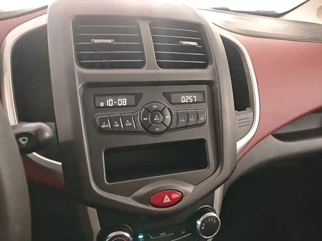 Changan Benben 2016 2015 1.4L Manual Luxury (China V)