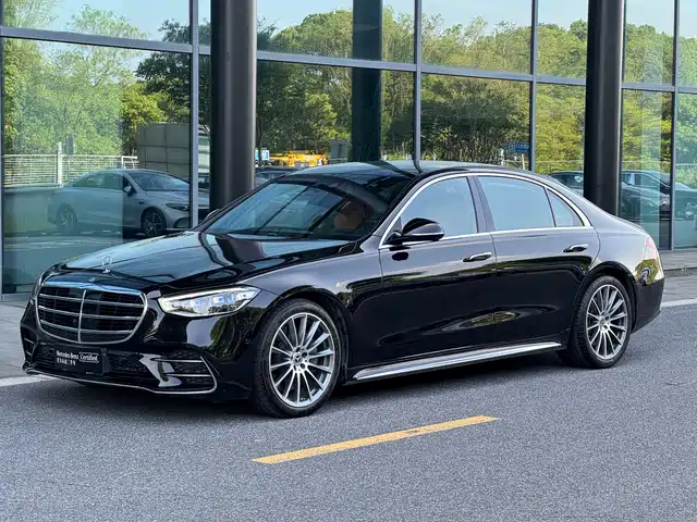 Mercedes-Benz S-Class 2024